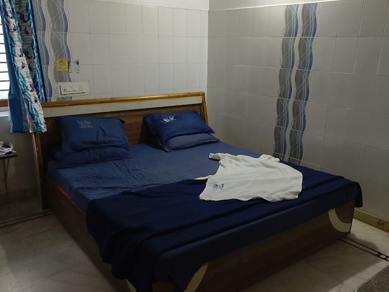 Ac Deluxe Room