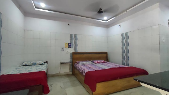 Ac Suits loft Room